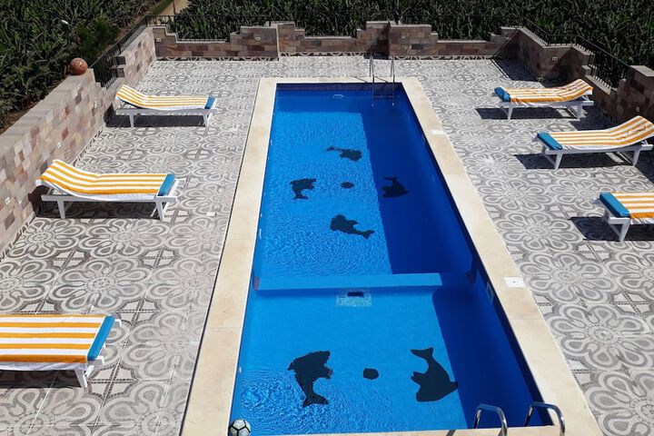 Pool 67 of 83