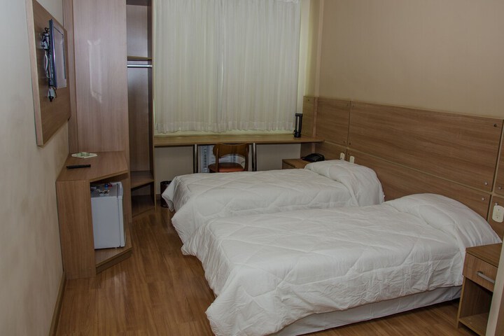 Room 3 of 36