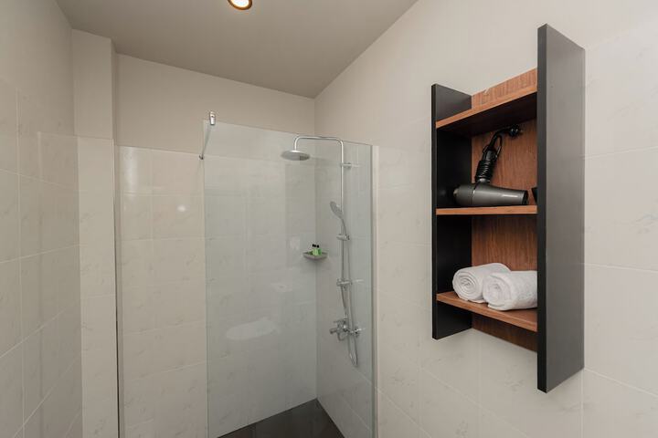 Room 128 of 174