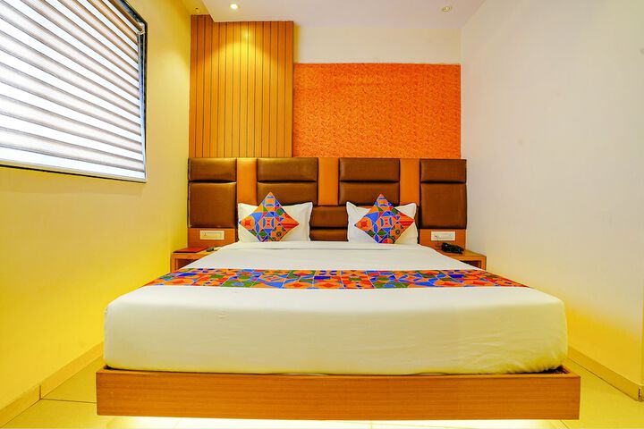 Room 32 of 39