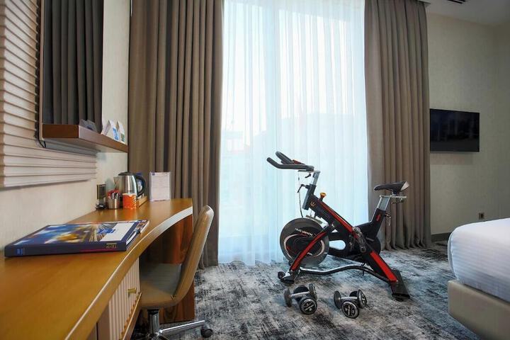 Room 16 of 69