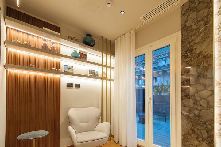 Entrance & Lobby