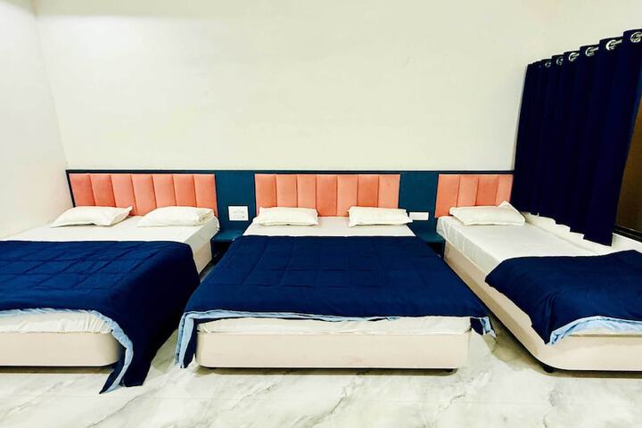 Room 33 of 101