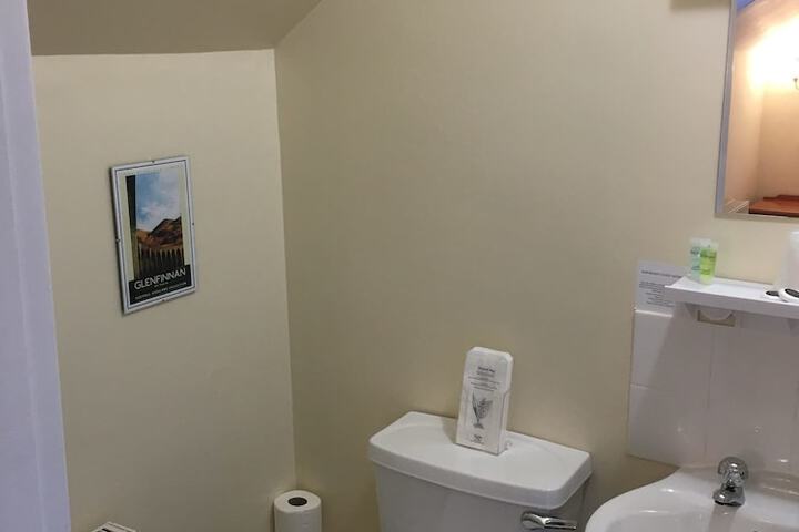 Room 12 of 29