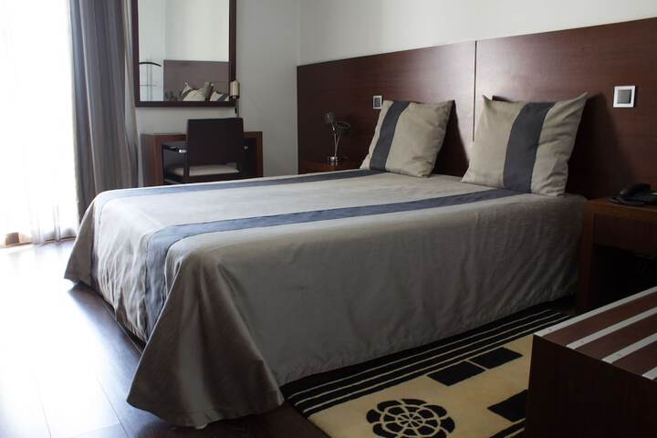 Room 6 of 44