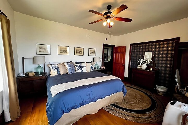 Room 16 of 40