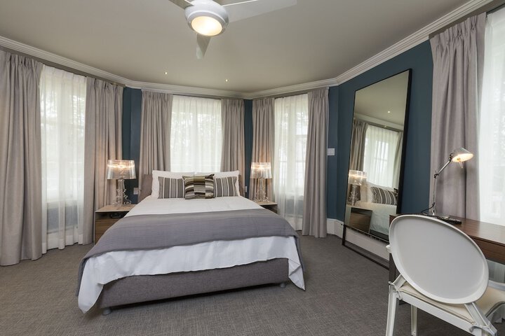 Room 5 of 42