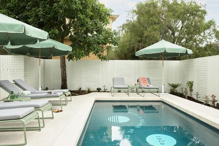 Pool 50 of 70