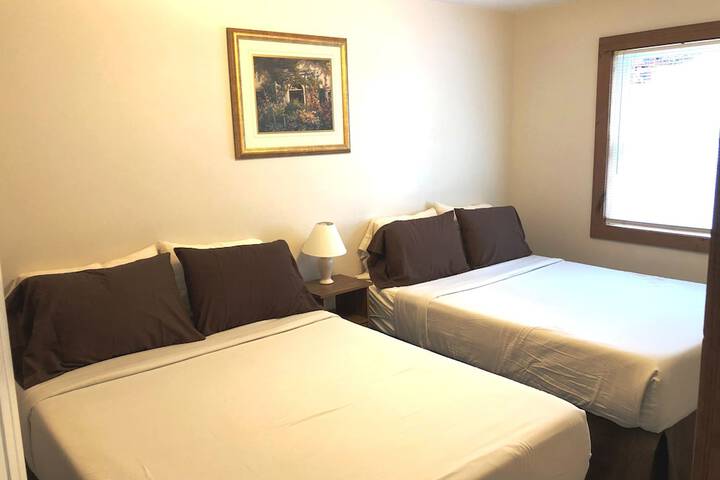 Room 21 of 342