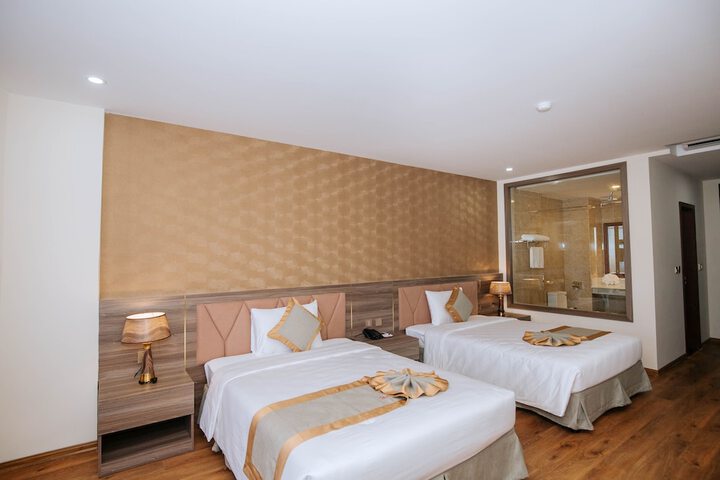 Room 4 of 50