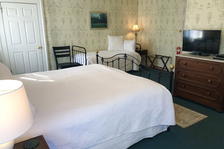 Room 7 of 56