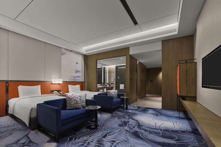 Room 25 of 88