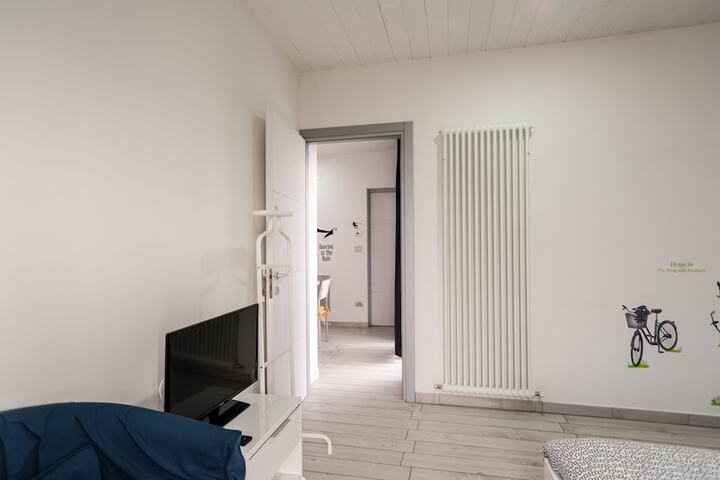 Room 6 of 141