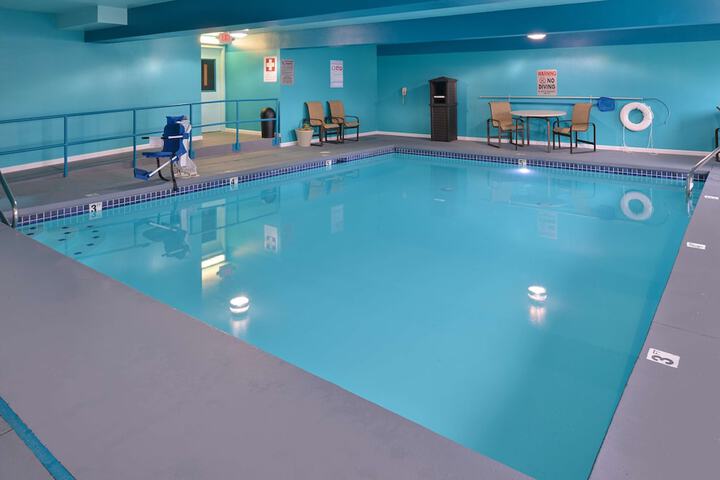 Pool 27 of 42