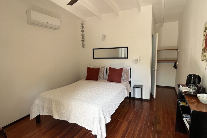 Room 5 of 59
