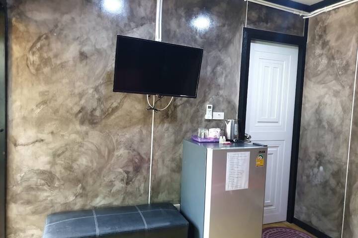 Room 49 of 195