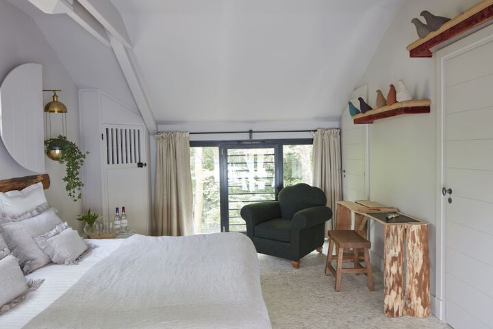 Room 10 of 41