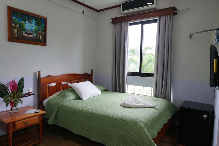 Room 25 of 87