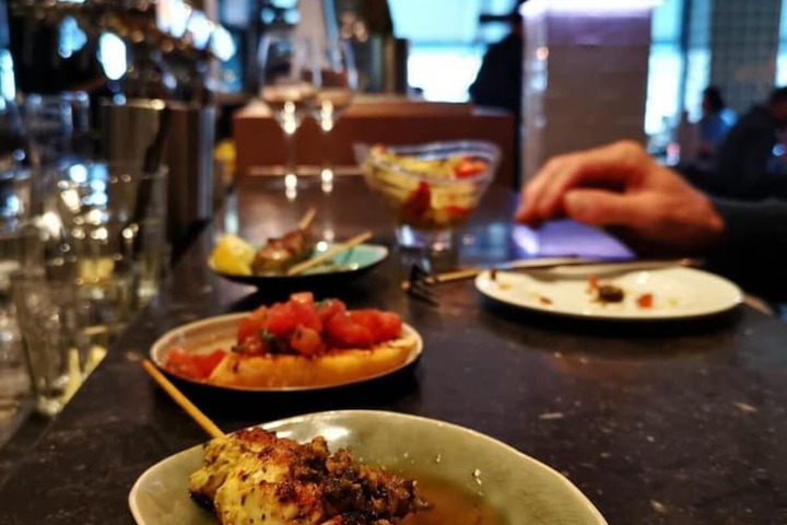Dining 43 of 52