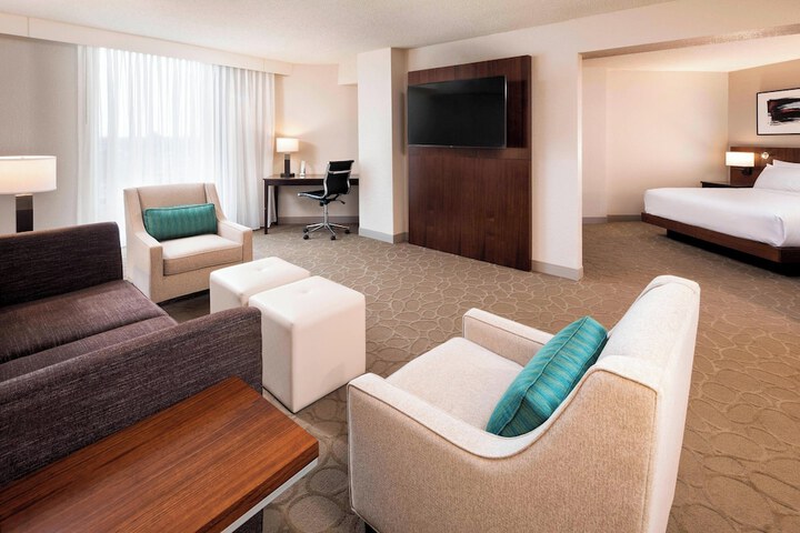 Room 21 of 177