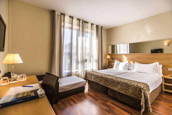 Room 4 of 45