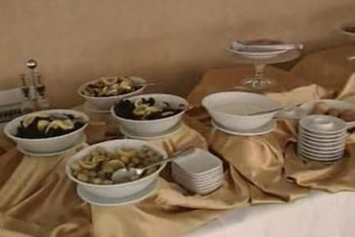 Dining 5 of 17