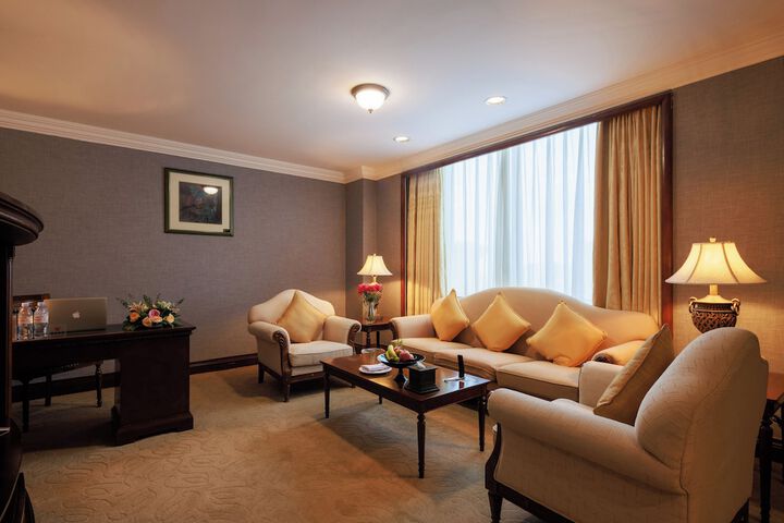 Room 9 of 48