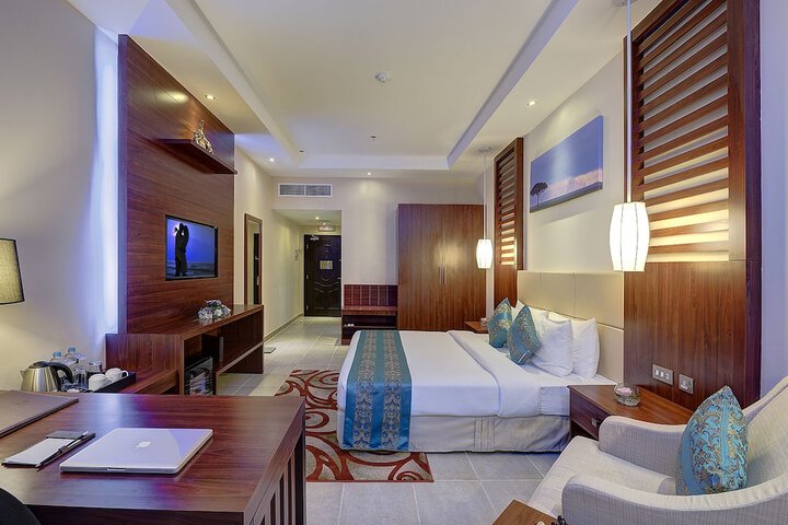 Room 6 of 55