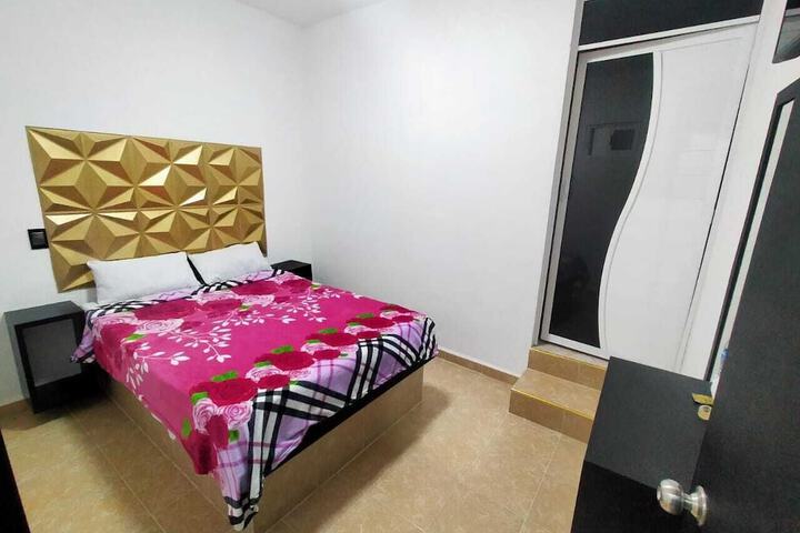 Room 6 of 13
