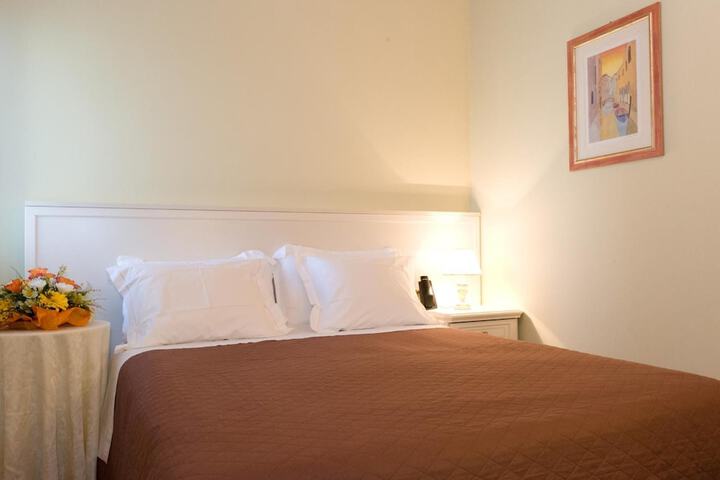 Room 11 of 50
