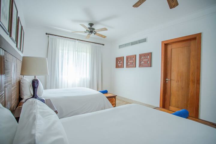 Room 12 of 219