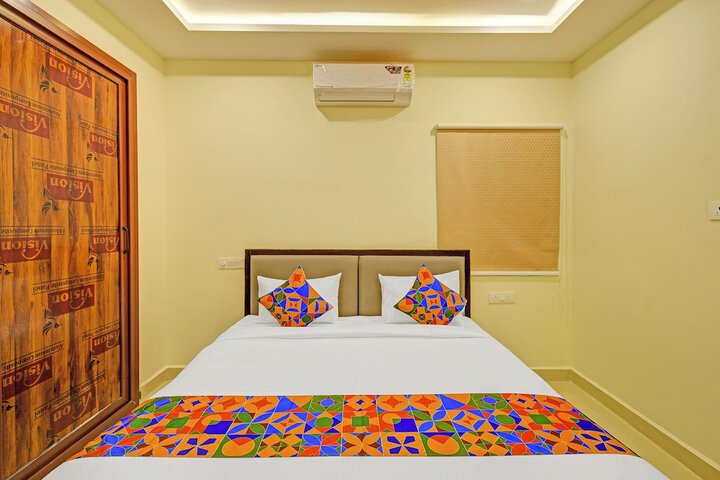 Room 18 of 27