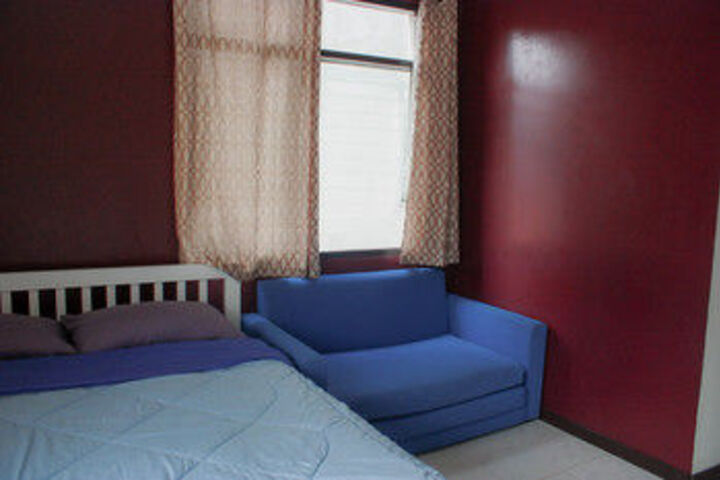 Room 11 of 36