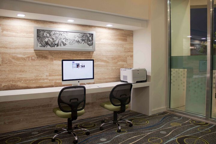 Business Center 56 of 57