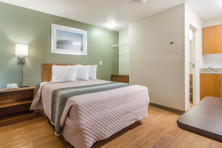 Room 6 of 26
