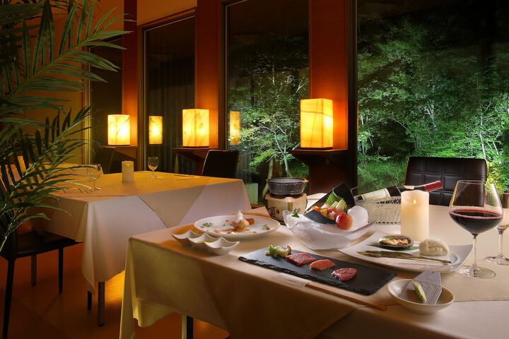 Dining 73 of 111