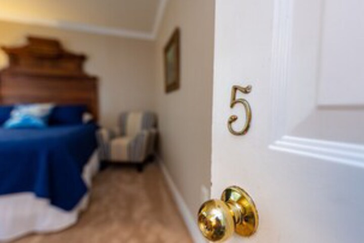 Room 252 of 253