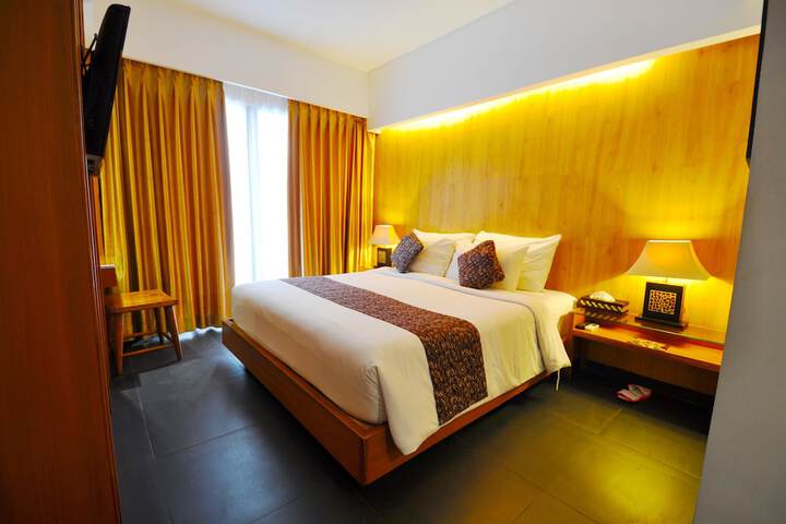 Room 8 of 24