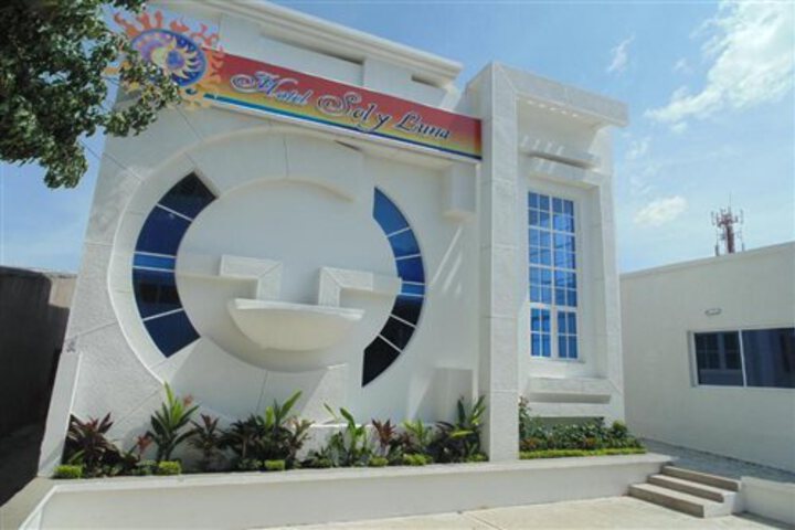 HOTEL SOL Y LUNA