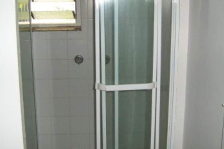 Room 5 of 28
