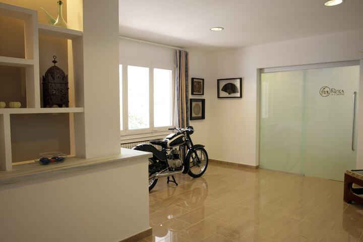 Hotel Interior 18 of 24