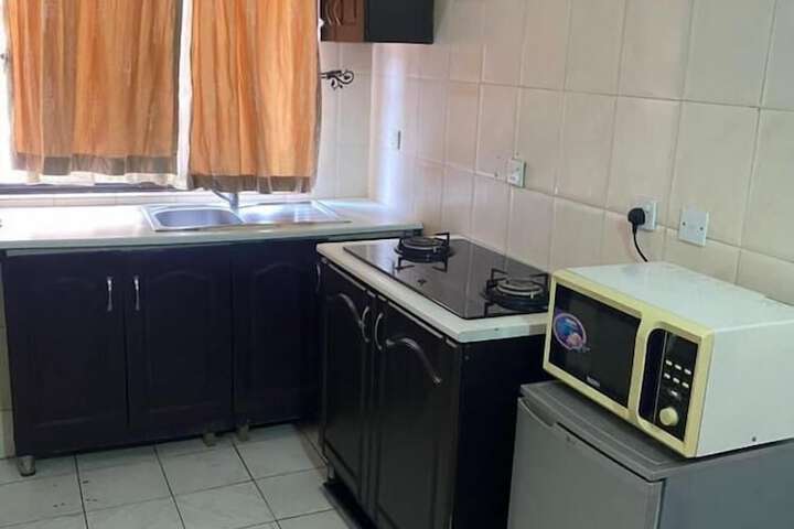 Room 6 of 34