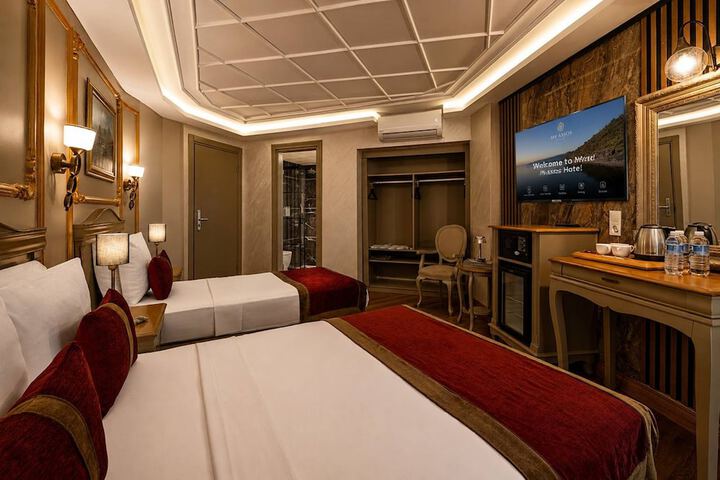Room 42 of 84