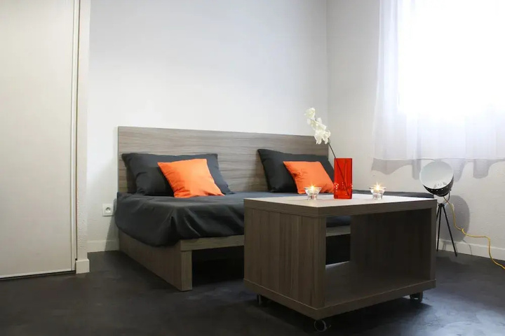 Room 3 of 23