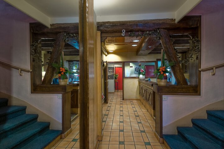 Hotel Interior 2 of 39