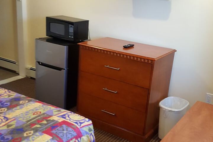Room 18 of 50