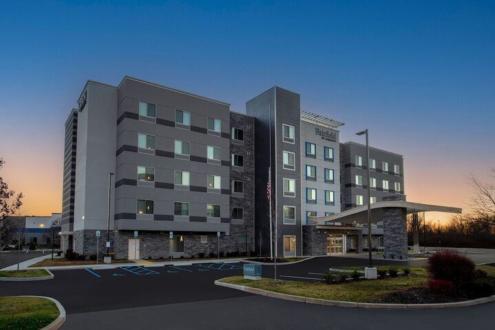 Exterior of Fairfield Inn & Suites Indianapolis Plainfield