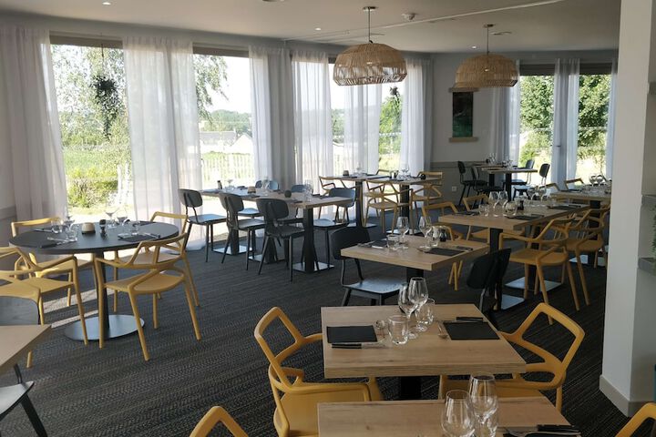 Dining Photos