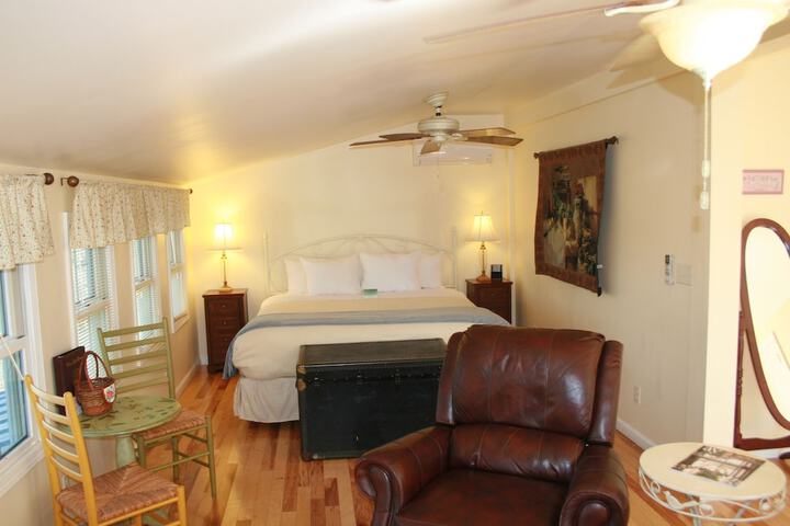 Room 7 of 75