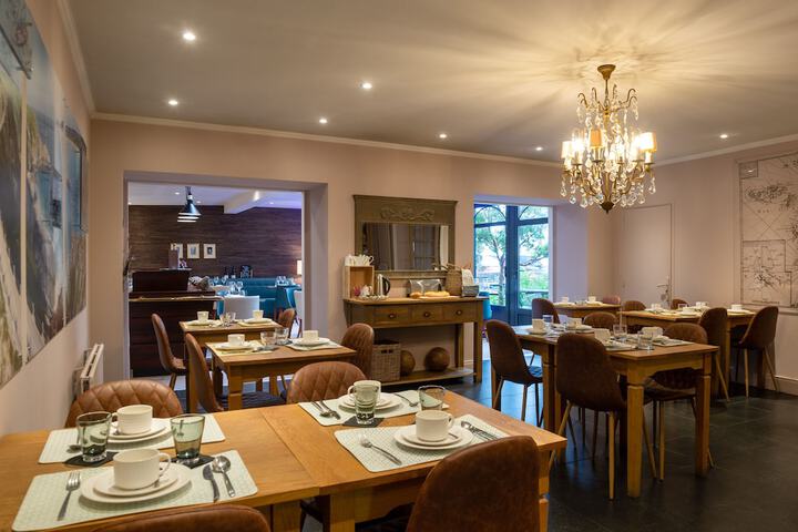 Breakfast area